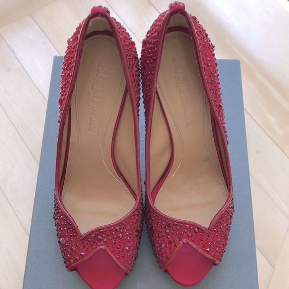 Alexander McQueen Red Crystal Pumps - Picture 5 of 6